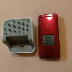 KYF43 au 美品 充電器つき 初期フィルム貼ったまま KYF43 au 美品 充電器つき 初期フィルム貼ったまま - メルカリ