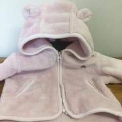 BABY GAP  サイズ70 クマちゃん耳付きフード　ピンクなアウターのサムネイル