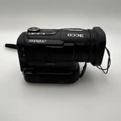 Victor 3CCD ビデオカメラ 本体 Victor GZ-MC500 5メガピクセル 3CCD - メルカリ