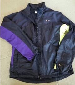 NIKEのシャカシャカ　スポーツジャケット　送料込み❗値下げのサムネイル