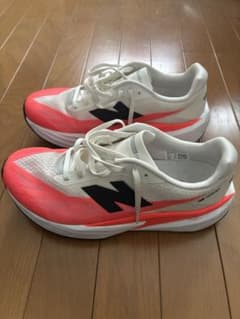 New Balance FuelCell Rebel V5 26 Dのサムネイル