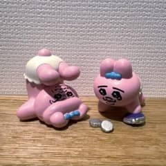 おぱんちゅうさぎ　ガチャ　すってんころりんフィギュア　２個セット