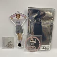 わーすた 三品瑠香 スピンズコラボアクスタ×2 - メルカリ