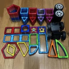 マグフォーマー　まとめ売り　１３２ピース　タイヤ　知育玩具 マグフォーマー まとめ売り 132ピース タイヤ 知育玩具 - メルカリ