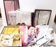 和装小物 大量まとめ 着物 着付け 草履 バック 足袋 襟 帯締め 腰紐 女性のサムネイル