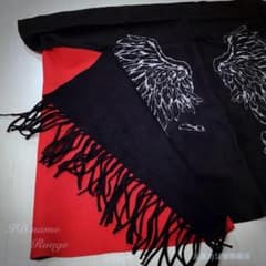 新品未使用 h.NAOTO マフラー マント ストール 羽根 翼 黒 赤 - メルカリ