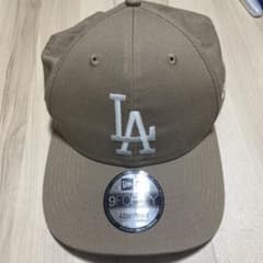 New Era 9FORTY LA ベージュキャップのサムネイル