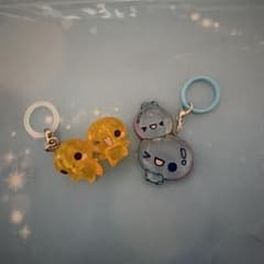 なっとうちゃん、あわわちゃんめじるしアクセサリー 2個セットのサムネイル
