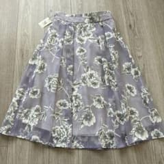 【新品タグ付き】ミッシュマッシュ花柄フレアスカートのサムネイル