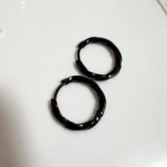 【ブラックカラー】ピアス　メンズ　フープピアス　ステンレスのサムネイル