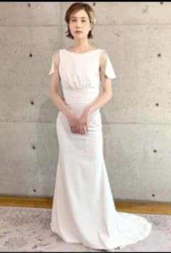 ドレス　URBAN BLANCHE袖付き オシャレ ウェディングドレスのサムネイル