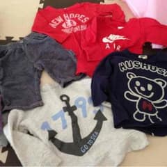 男の子の洋服のサムネイル