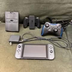 Nintendo Switch 本体　スイッチのサムネイル