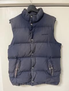 値段交渉可能！ Carhartt ダウンベスト ネイビー 迷彩柄 - メルカリ