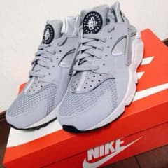 ナイキ エアハラチ NIKE Air HUARACHEのサムネイル