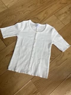 新品未使用　ZARA130センチ半袖カットソーのサムネイル