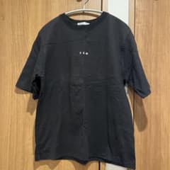 Room 903 FEMロゴ 半袖Tシャツ 黒　綿100% フリーサイズのサムネイル