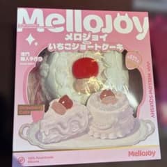 Mellojoy いちごショートケーキホール スクイーズ - メルカリ