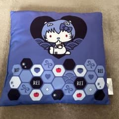 ハローキティ×綾波レイ クッションのサムネイル