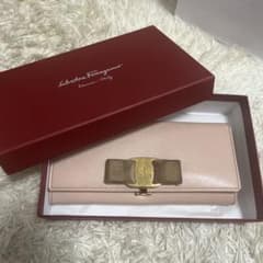 フェラガモ　長財布　箱なしのサムネイル