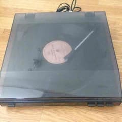 レコードプレイヤーのサムネイル