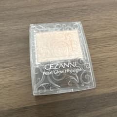 CEZANNE パールグロウハイライト 01 シャンパンベージュのサムネイル