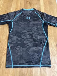 Under Armourコンプレッションシャツ ブラック/水色 LGサイズのサムネイル