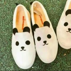 パンダスリッポン スニーカー パンダ好きな方に♡あのちゃん ピンキーのサムネイル