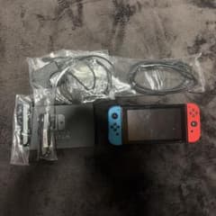 任天堂Switch 通常モデル スタンドとjoy-Conグリップ欠品 箱ありですのサムネイル