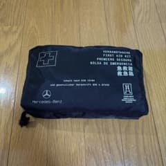 純正品　Mercedes-Benz 救急キット ブラック