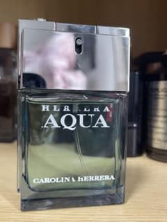 CAROLINA HERRERA アクア オードトワレ 50ml CAROLINA HERRERA アクア オードトワレ 50ml - メルカリ