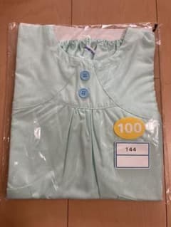 只今お値下中　ジャクエツ　スモック　新品未使用のサムネイル
