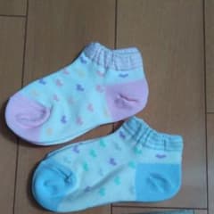 子ども 靴下のサムネイル