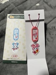 TWICE ファミマ くじ ネームタグキーホルダー モモのサムネイル