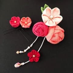 つまみ細工  髪飾り  ☆  ハンドメイドのサムネイル