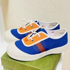GUCCI キッズ スニーカー ブルー オレンジのサムネイル