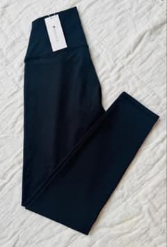 新品LAVA 【SUKALA】ベーシックレギンス ブラック Sサイズ - メルカリ