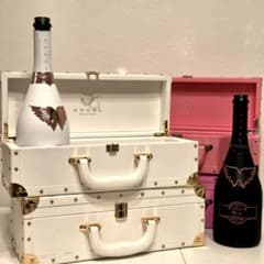ANGEL CHAMPAGNE 空瓶と専用ケースセット ANGEL CHAMPAGNE 空き瓶 空き箱 セット - メルカリ