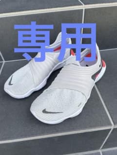 ナイキフリー　NIKE FREEのサムネイル
