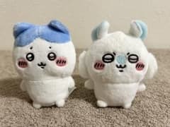 ちいかわ おすわりぬいぐるみ ハチワレ、モモンガ 2個セットのサムネイル