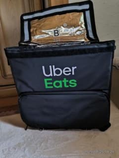 Uber Eats 配達用バッグのサムネイル