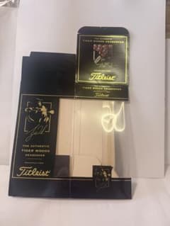 Titleist Tiger Woods Headcover 外箱 Titleist Tiger Woods Headcover 外箱 - メルカリ