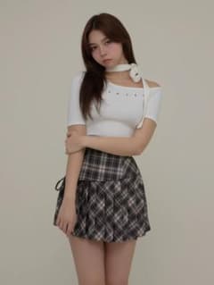 Nana ribbon oneshoulder topsのサムネイル