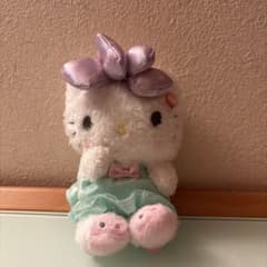 ハローキティ ドレス付きぬいぐるみのサムネイル
