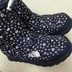 ダウンブーツ 花柄のサムネイル