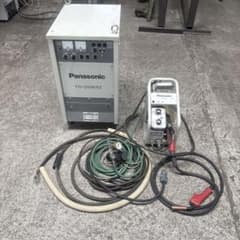 S*I様 パナソニックPanasonic YD-200KR2 CO2溶接機 半自のサムネイル