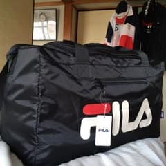 FILA（新品）ボストンバッグ売り切れ御免のサムネイル