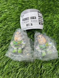 ディズニー　トイストーリー5 フィギュアマスコット　バズ　ライトイヤー　セットのサムネイル