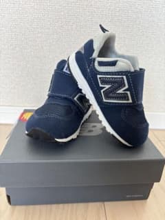 New Balance ネイビー スニーカー マジックテープのサムネイル