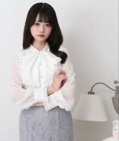 DearMyLove フリルボウタイリボンシフォンブラウス ホワイト Mサイズのサムネイル